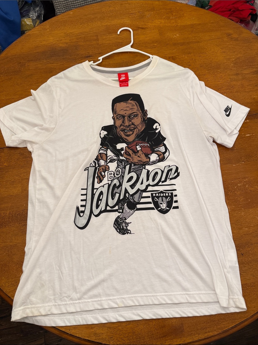 Nike White Men’s Bo Jackson Raiders Graphic Tee xxl